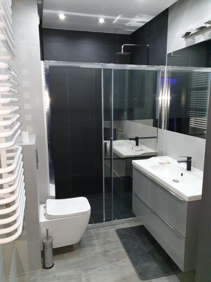 Apartament Skarbowa 1& Parking 레스노 외부 사진
